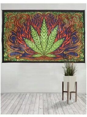 3D Hot Leaf Tapestry ~ 100% Cotton ~ 60” x 90” ~ Brand New!